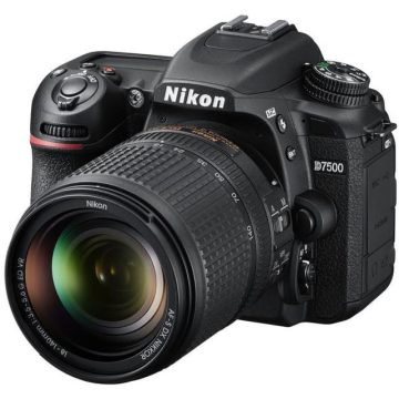 Nikon D7500 + AF-S 18-140mm VR (VBA510K002)