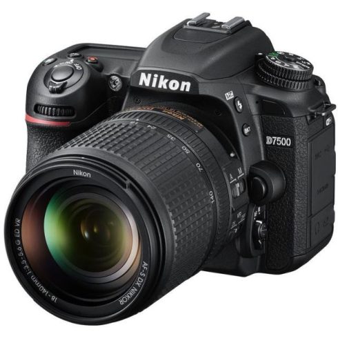 Nikon D7500 + AF-S 18-140mm VR (VBA510K002)