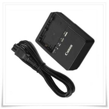 Akkumulátorok, töltők.